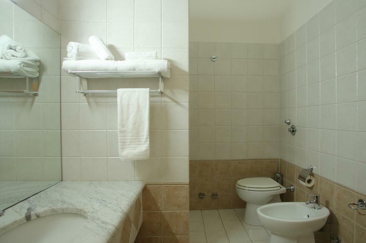 Romana Hotel 3*