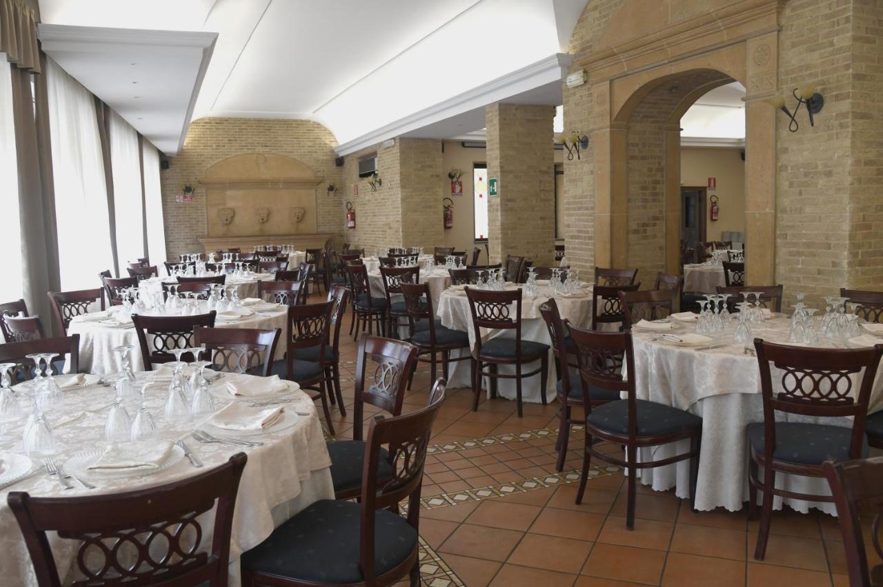 Hotel Romana 3*